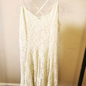 American Eagle Outfitters Floral Cream dress